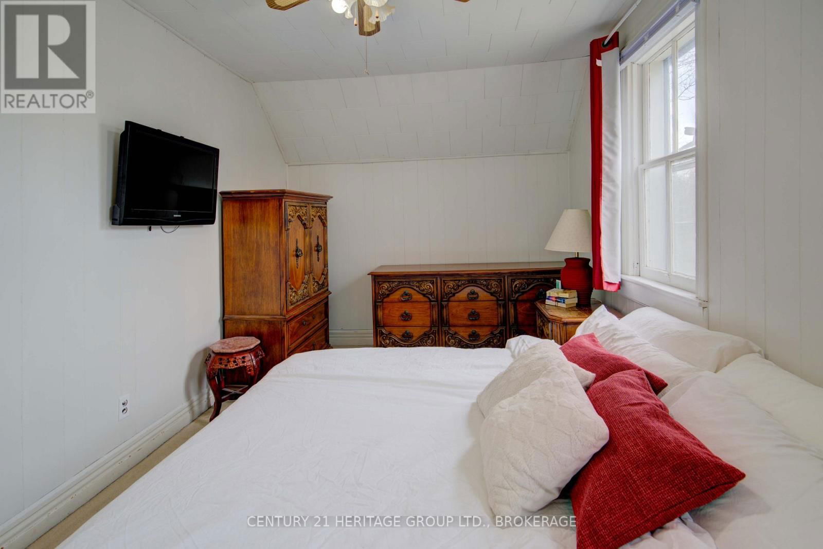 4503 PORTLAND AVENUE Image 11