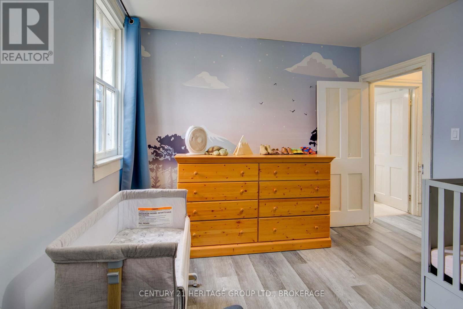 4503 PORTLAND AVENUE Image 14