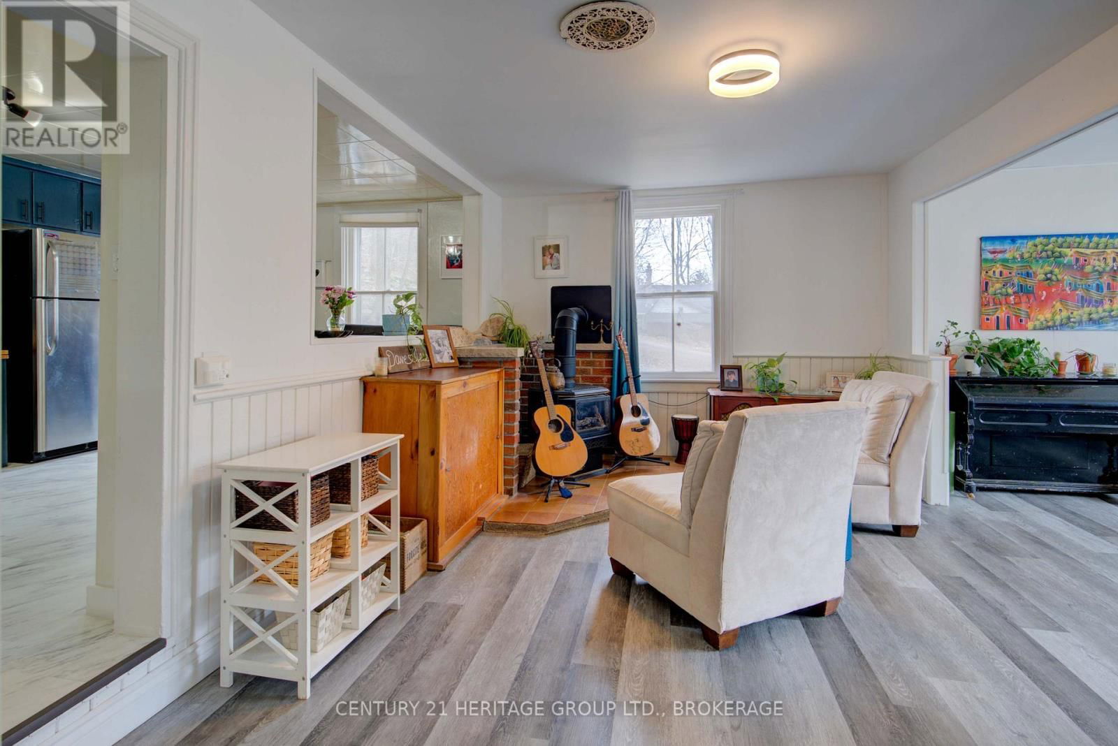 4503 PORTLAND AVENUE Image 22
