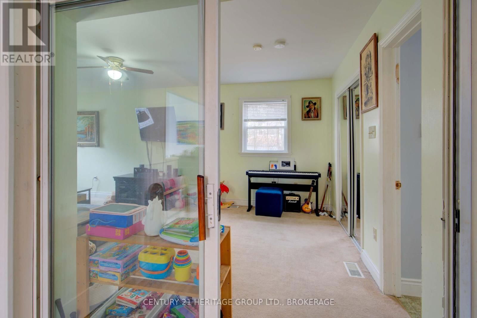 4503 PORTLAND AVENUE Image 39