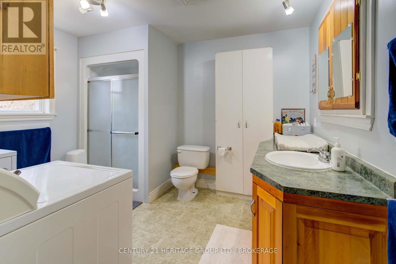 4503 PORTLAND AVENUE Image 42