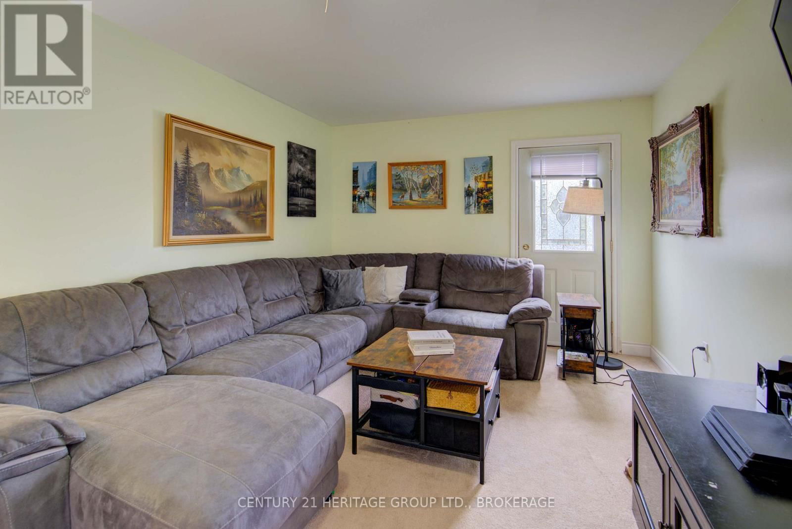 4503 PORTLAND AVENUE Image 46