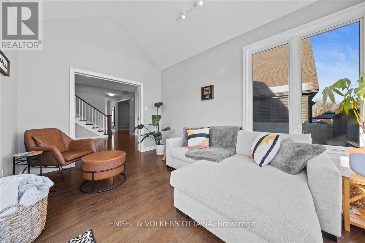 202 PIONEER ROAD Image 14