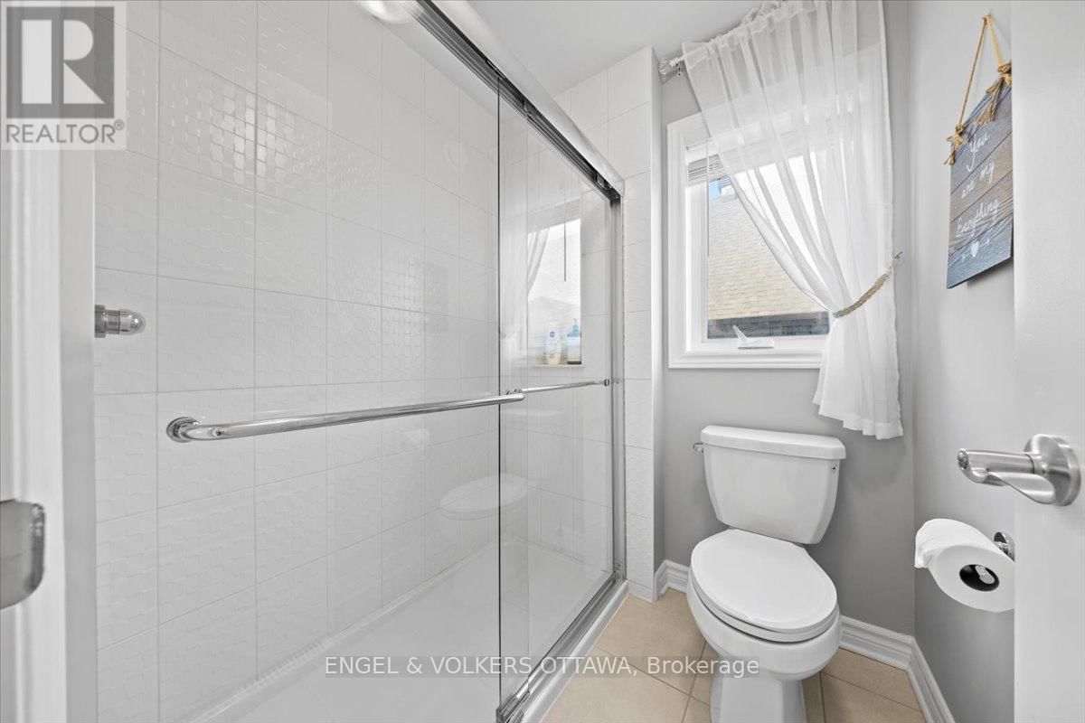 202 PIONEER ROAD Image 34