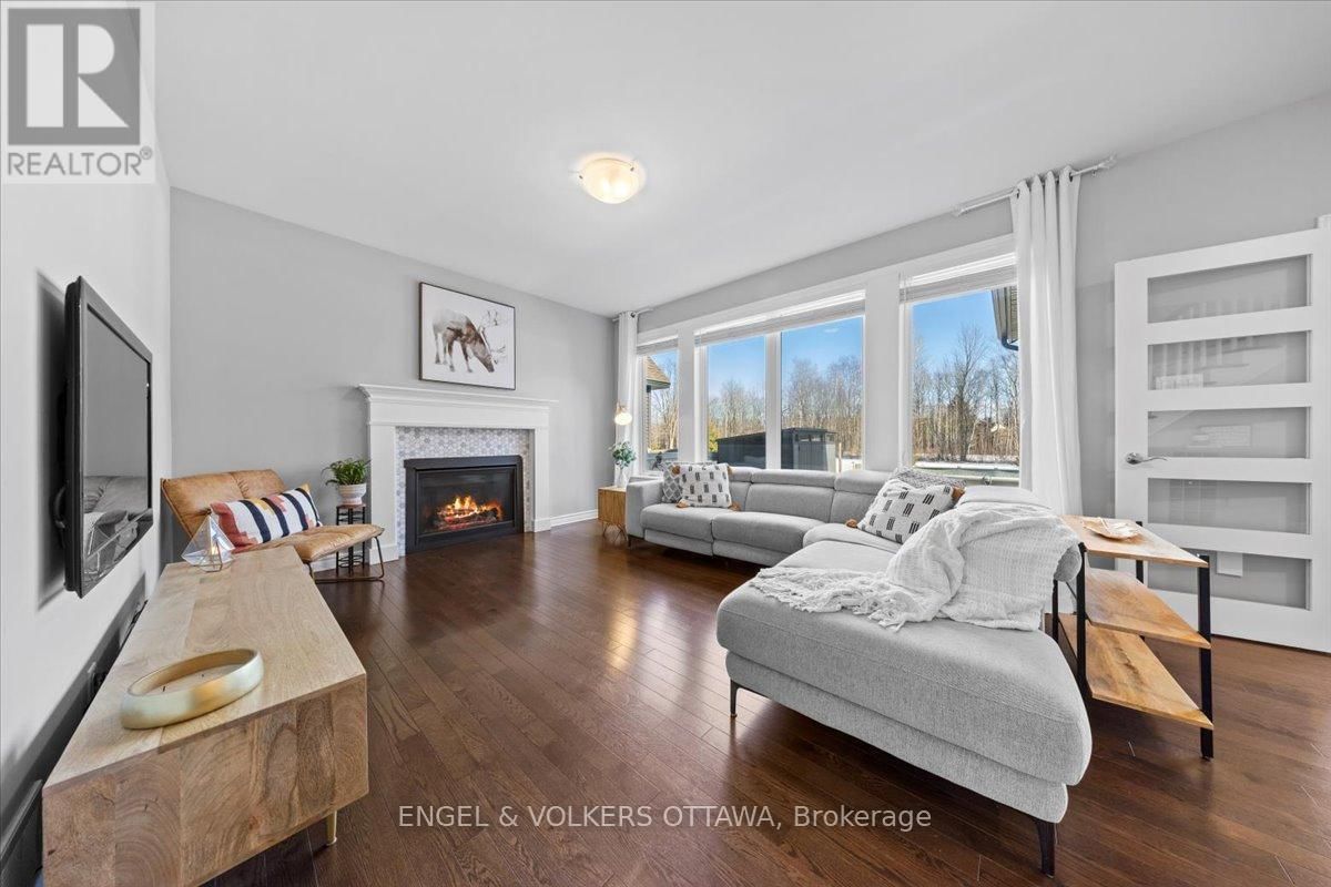 202 PIONEER ROAD Image 9