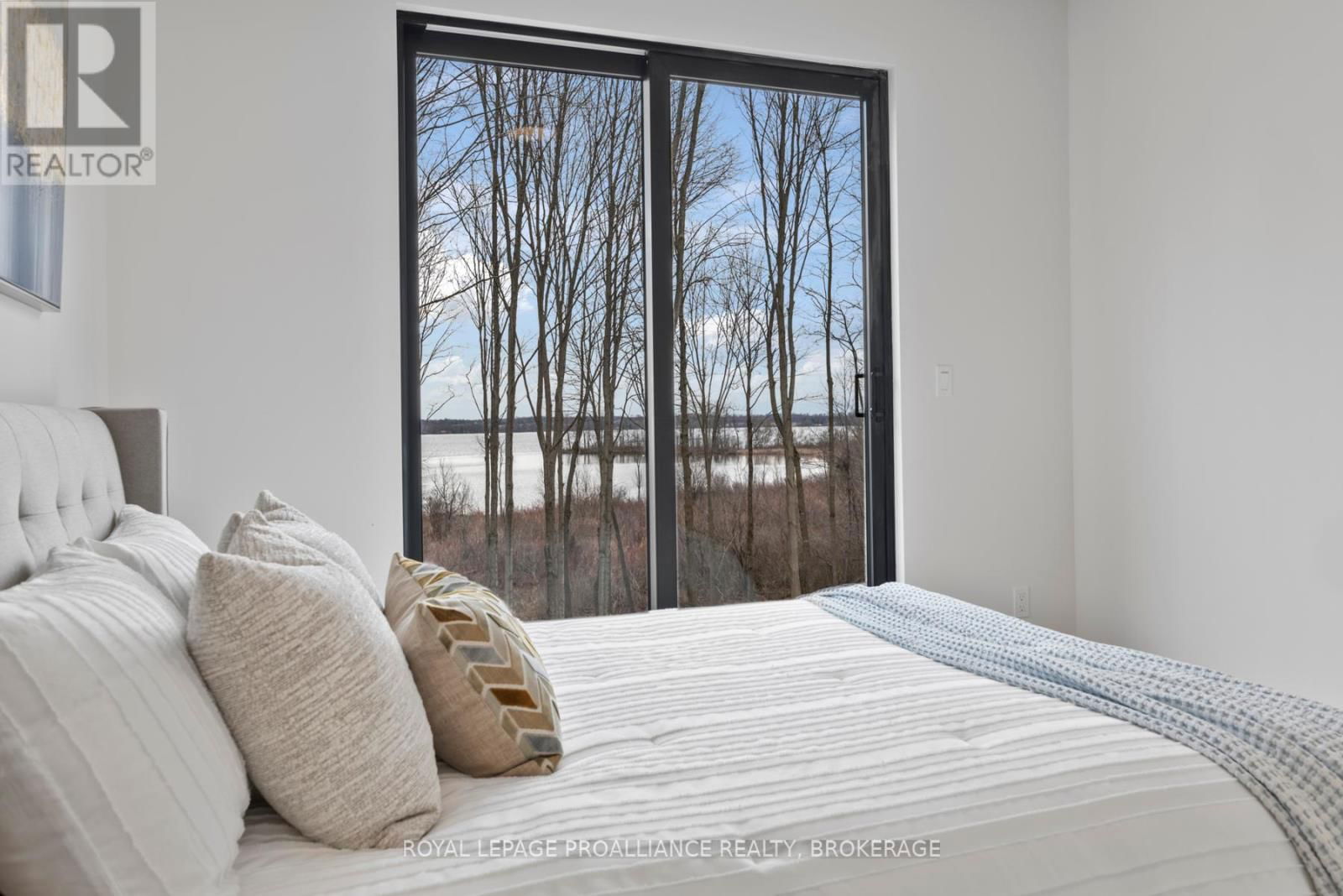 2872 BEACH NUT ROAD Image 31