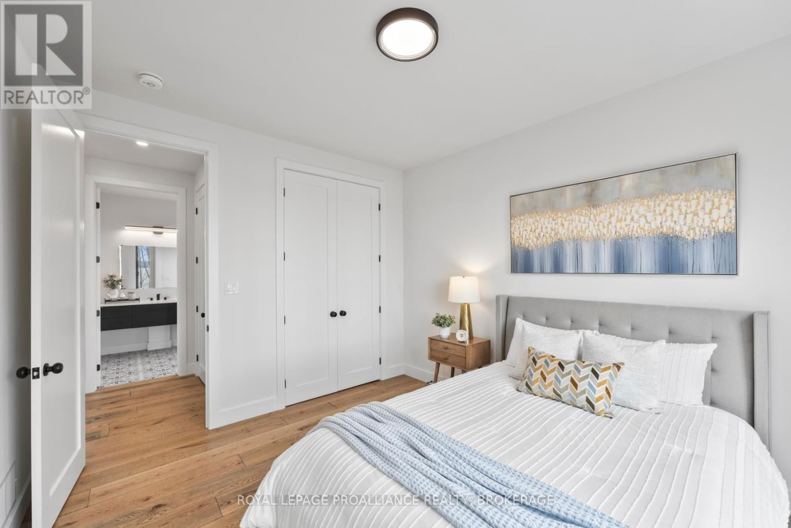 2872 BEACH NUT ROAD Image 32