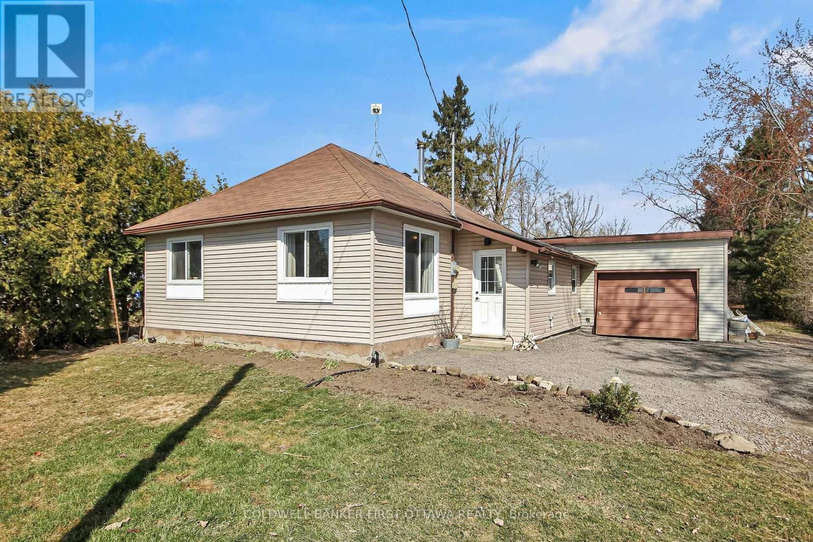 6671 DALMENY ROAD Image 1