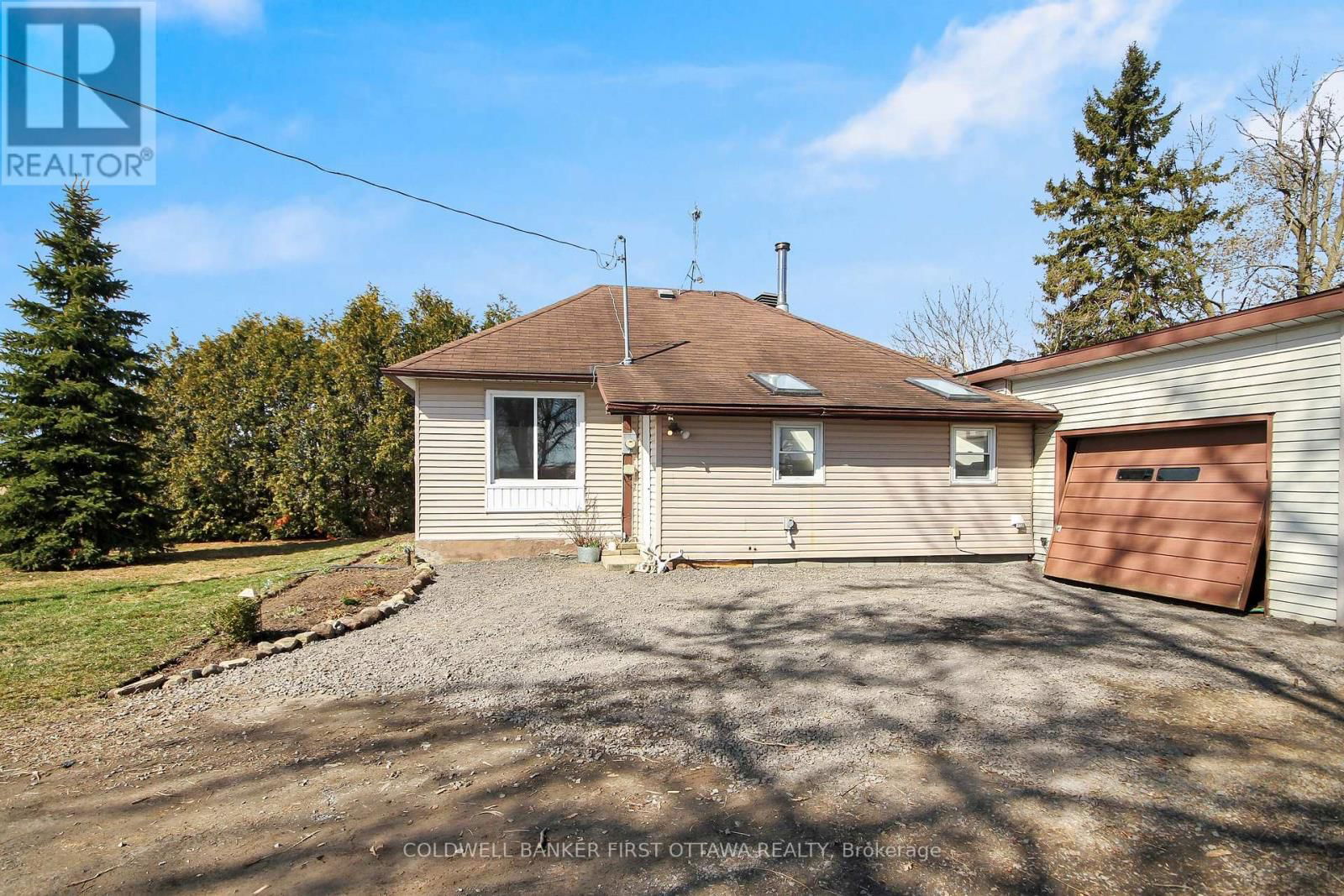 6671 DALMENY ROAD Image 2