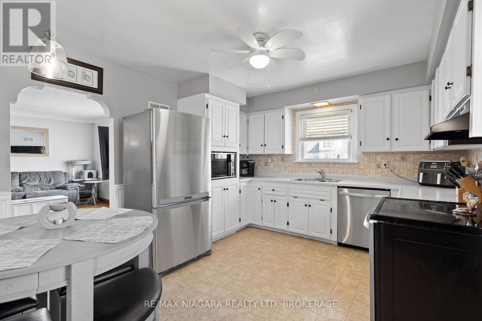 201 KNOLL STREET Image 1