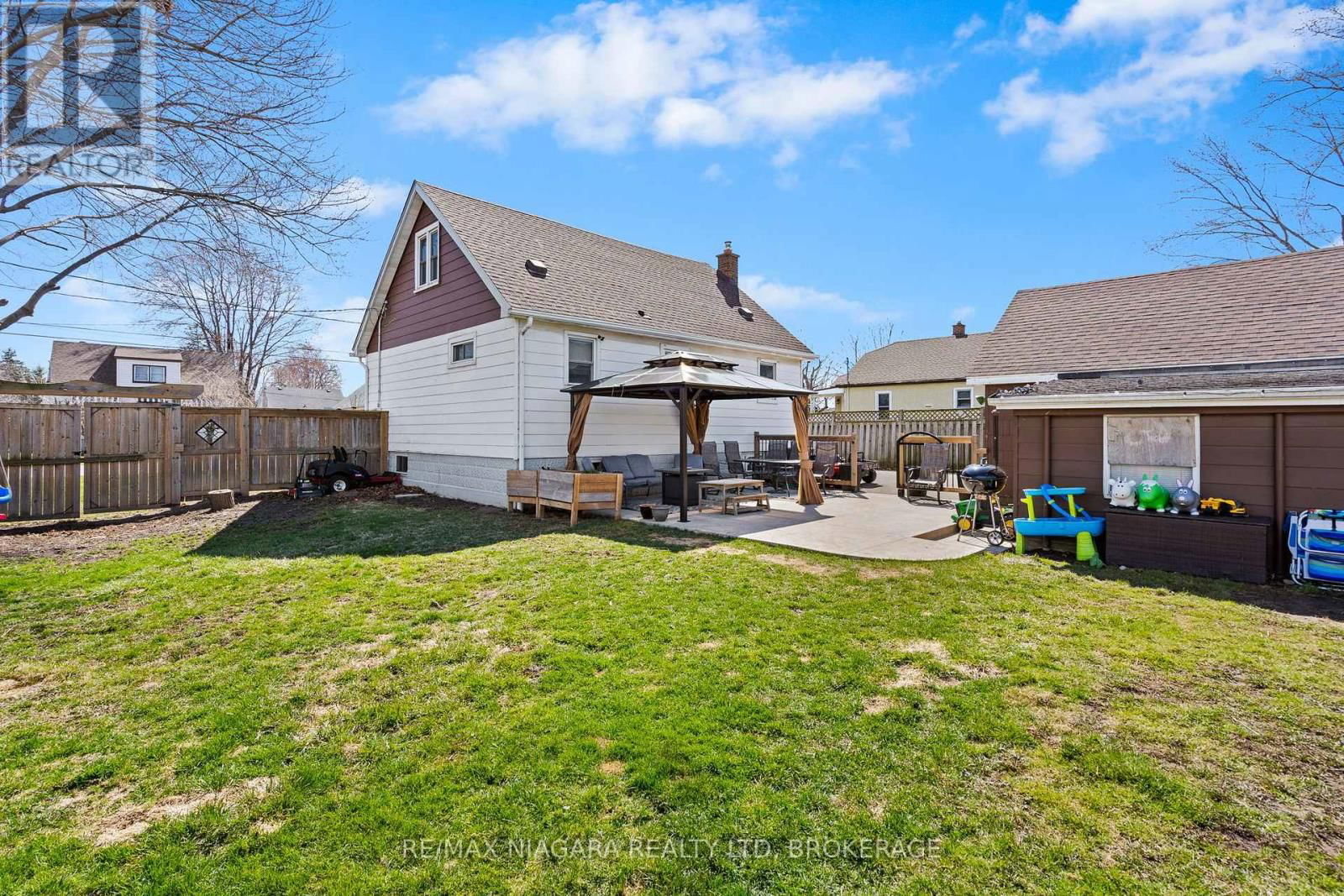 201 KNOLL STREET Image 21