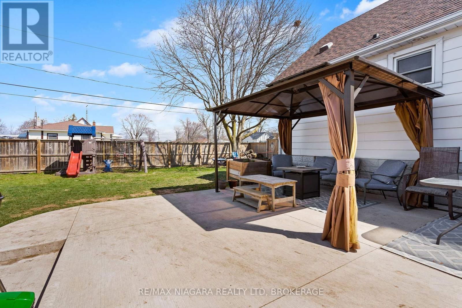 201 KNOLL STREET Image 26