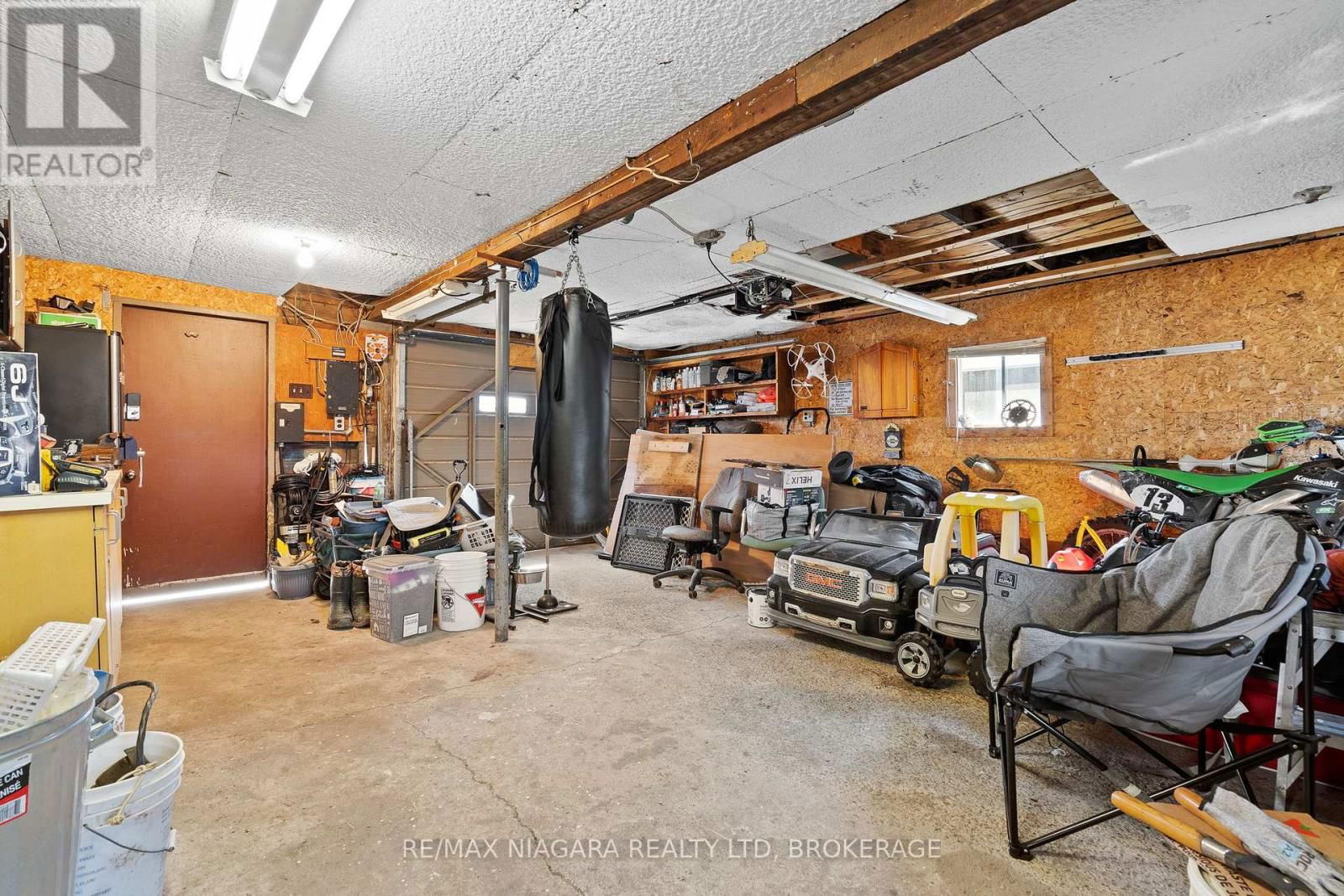 201 KNOLL STREET Image 28