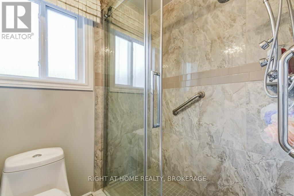 156 GRACEHILL CRESCENT Image 12