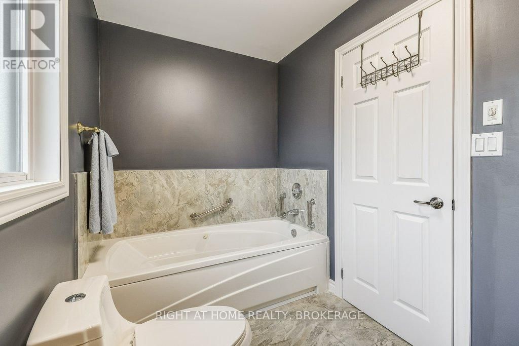 156 GRACEHILL CRESCENT Image 24
