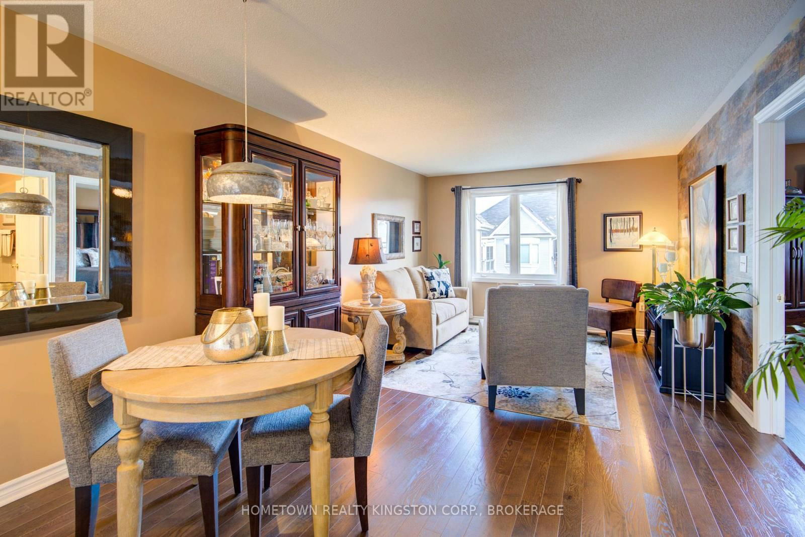 480 COUNTRY CLUB DRIVE Image 12