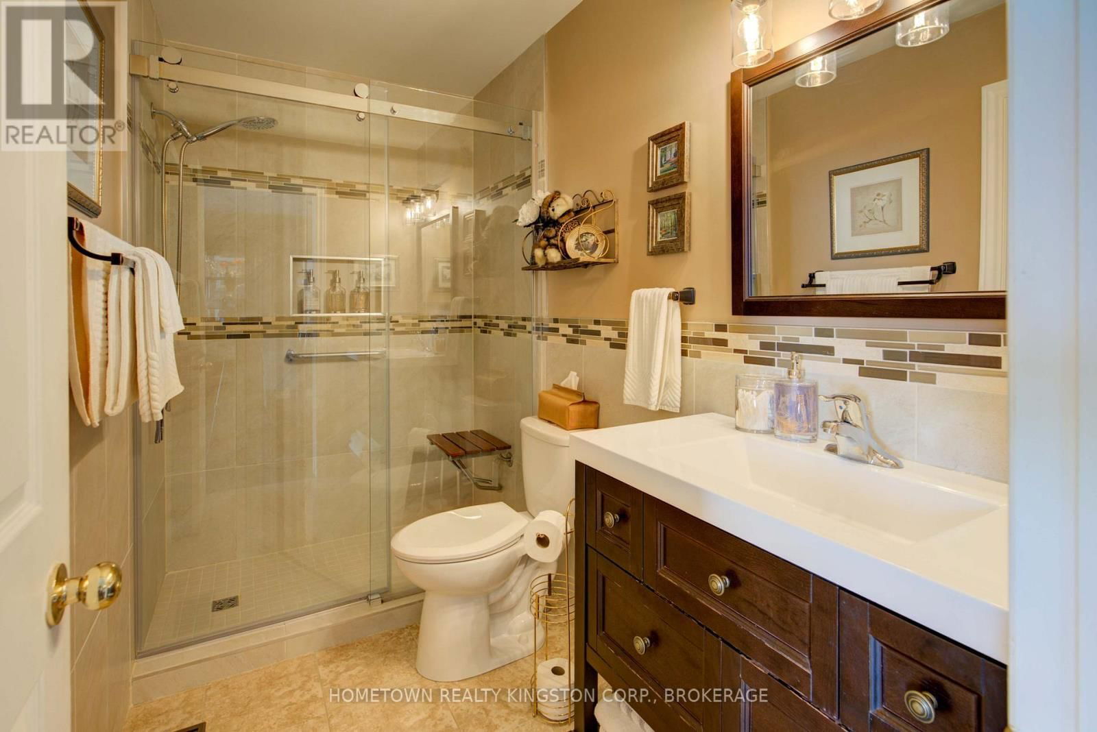 480 COUNTRY CLUB DRIVE Image 14