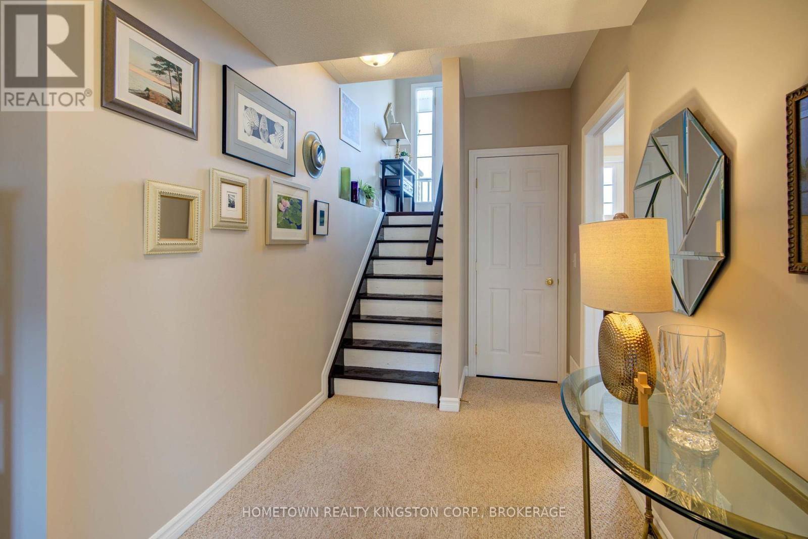 480 COUNTRY CLUB DRIVE Image 17