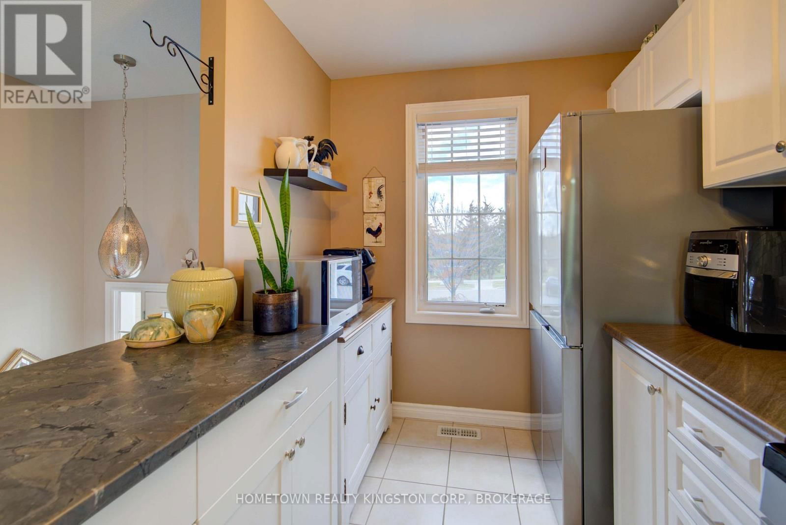 480 COUNTRY CLUB DRIVE Image 9