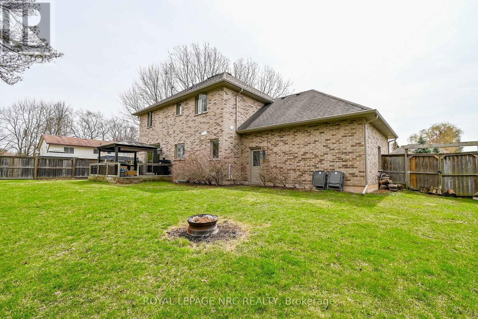 5 MARTHA COURT Image 34