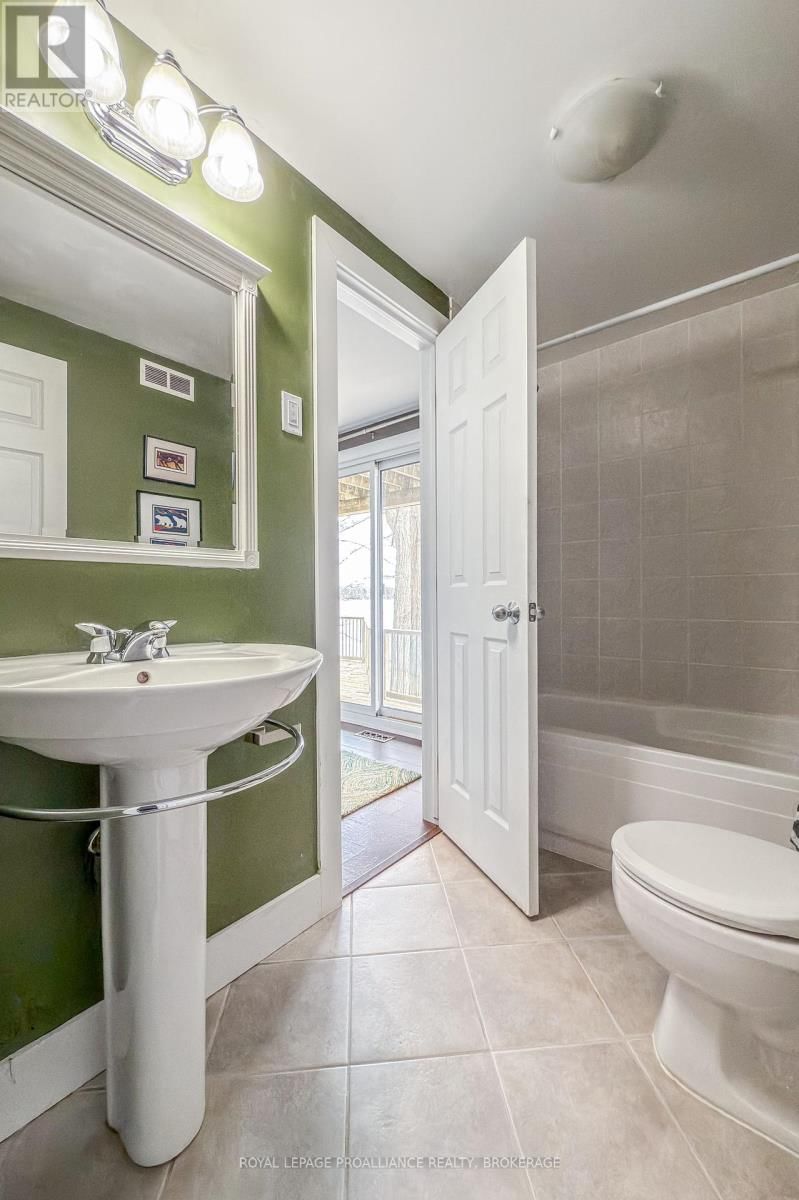 4420 BATH ROAD Image 27