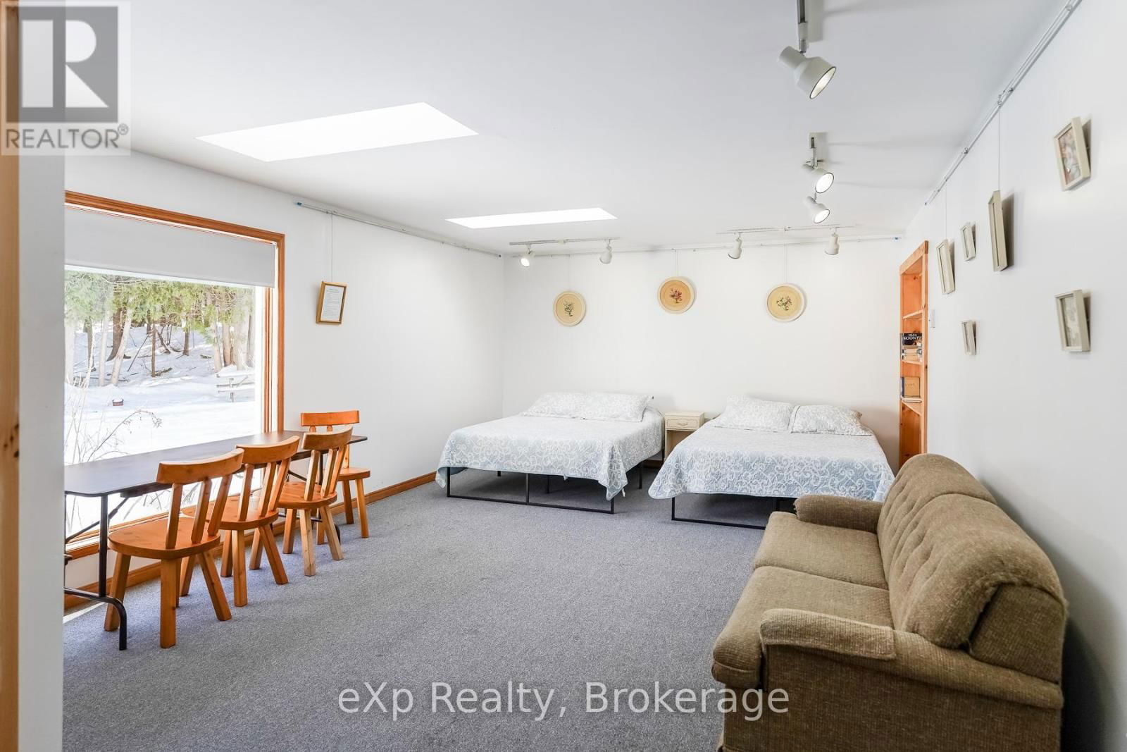 1483 HIGHWAY 6 Image 42