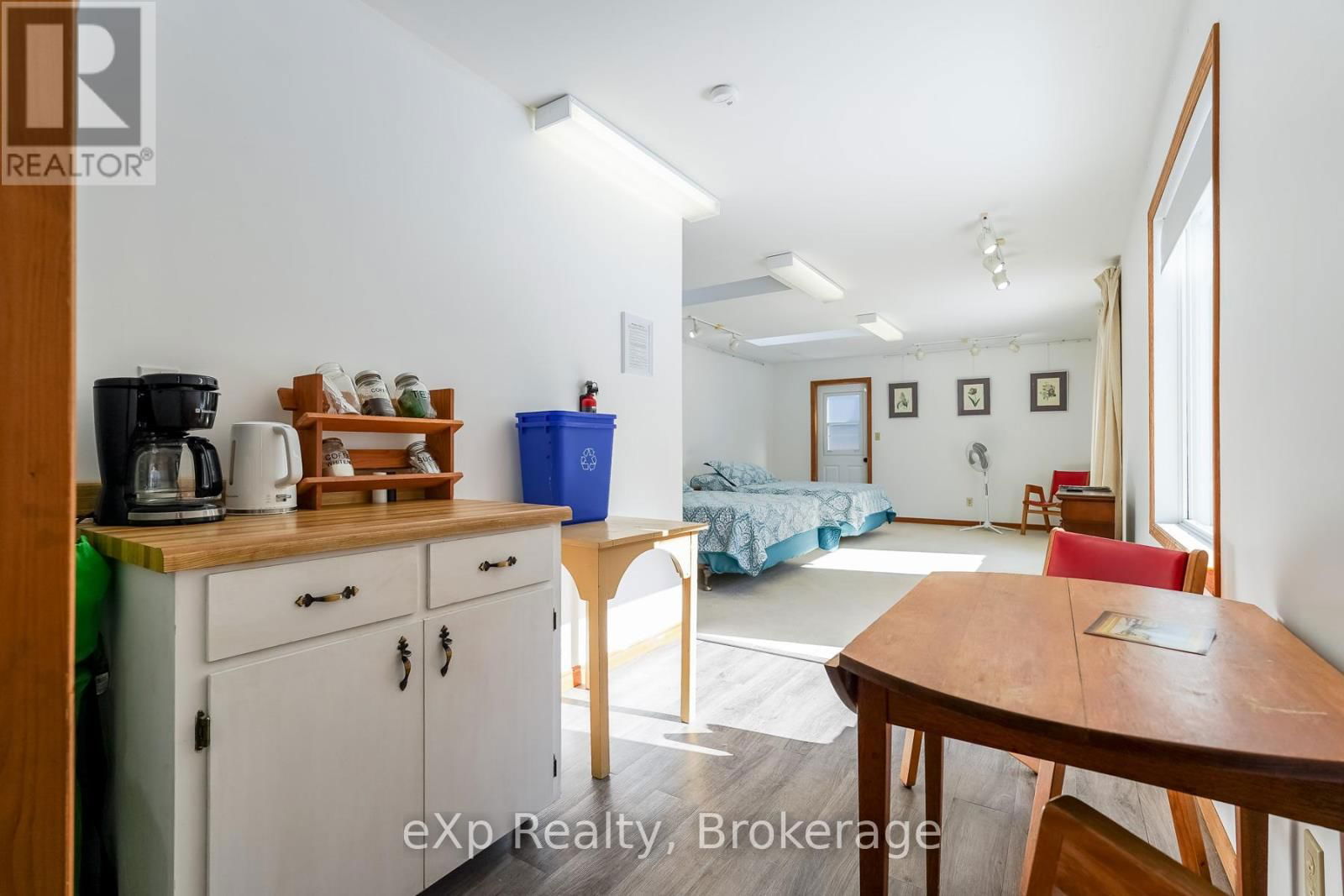 1483 HIGHWAY 6 Image 46