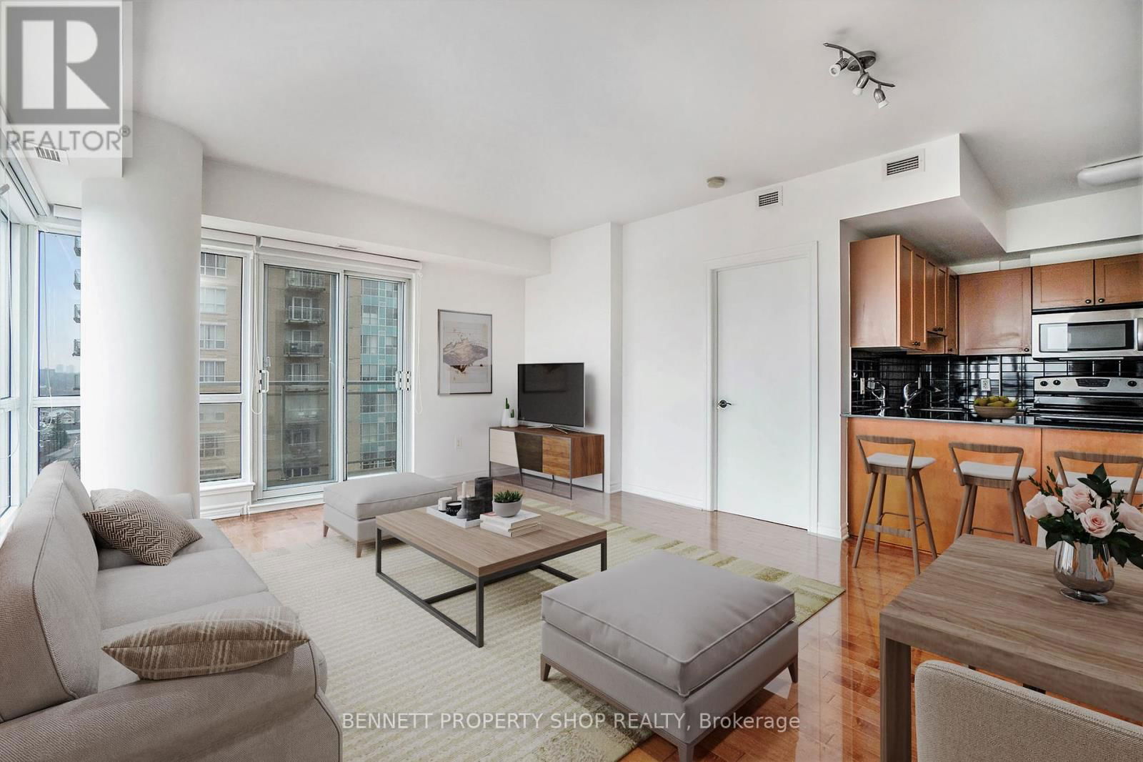 1204 - 70 LANDRY STREET Image 6