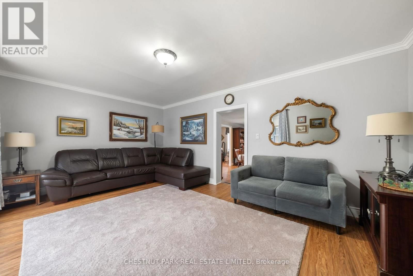 31 LAKE STREET Image 15