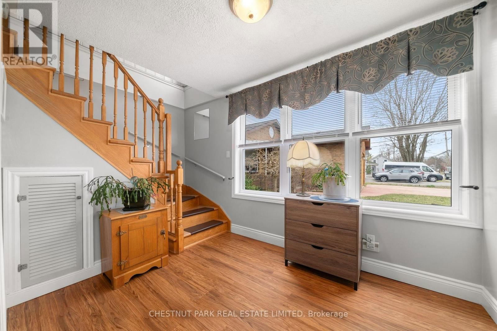 31 LAKE STREET Image 19