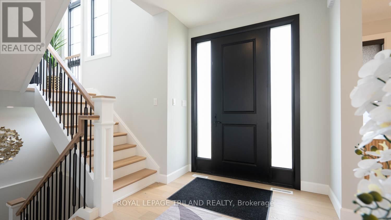 132 ASPEN CIRCLE Image 21