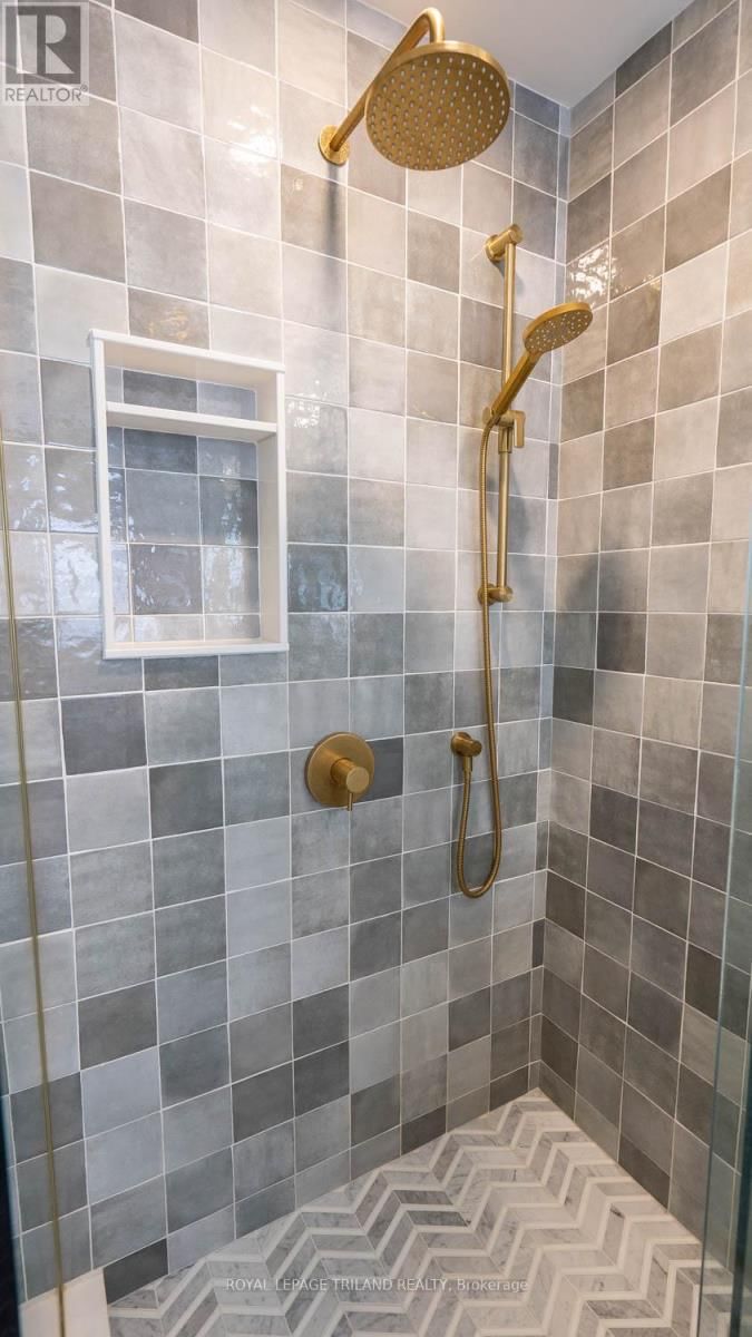 132 ASPEN CIRCLE Image 22