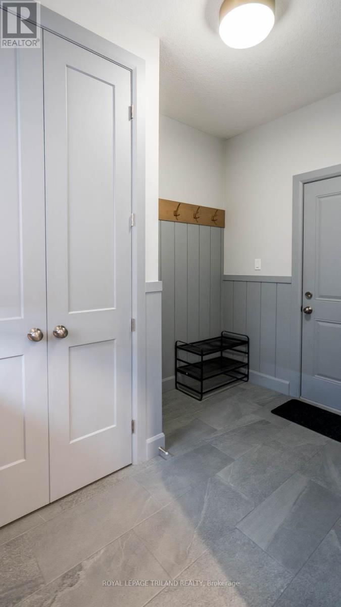 132 ASPEN CIRCLE Image 3