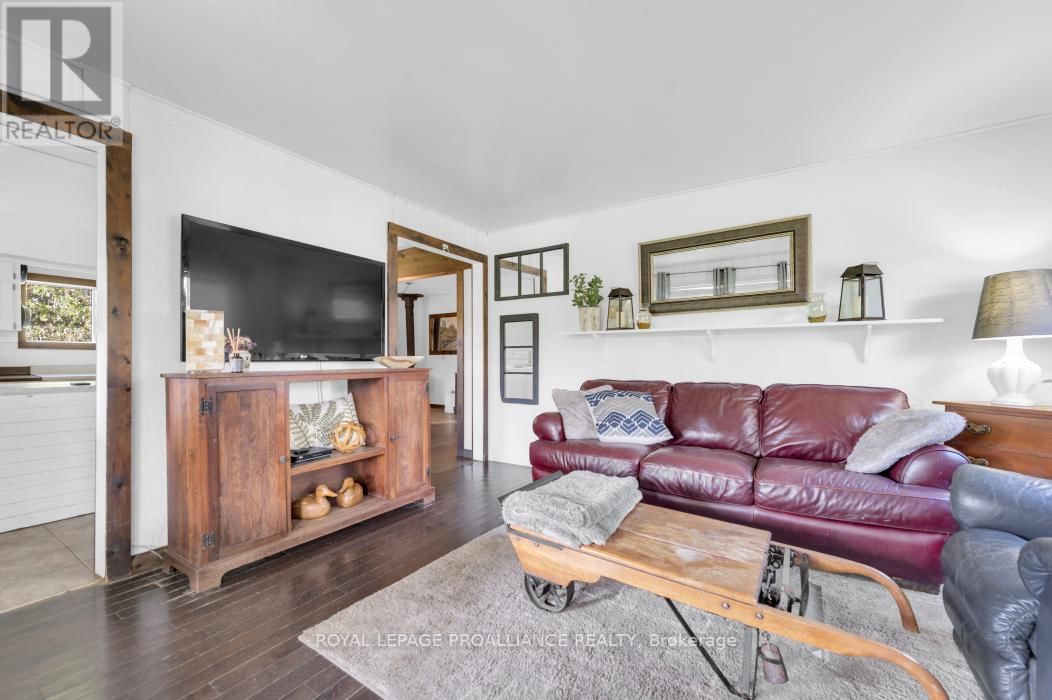 4388 HENDERSON ROAD Image 17