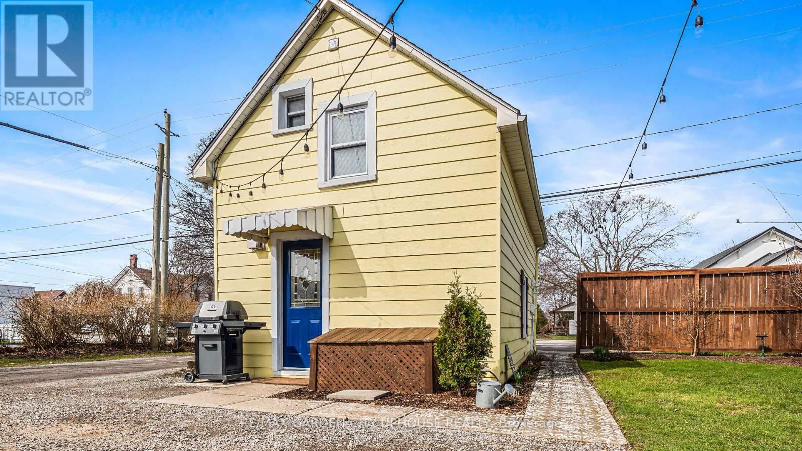 605 FIELDEN AVENUE Image 15