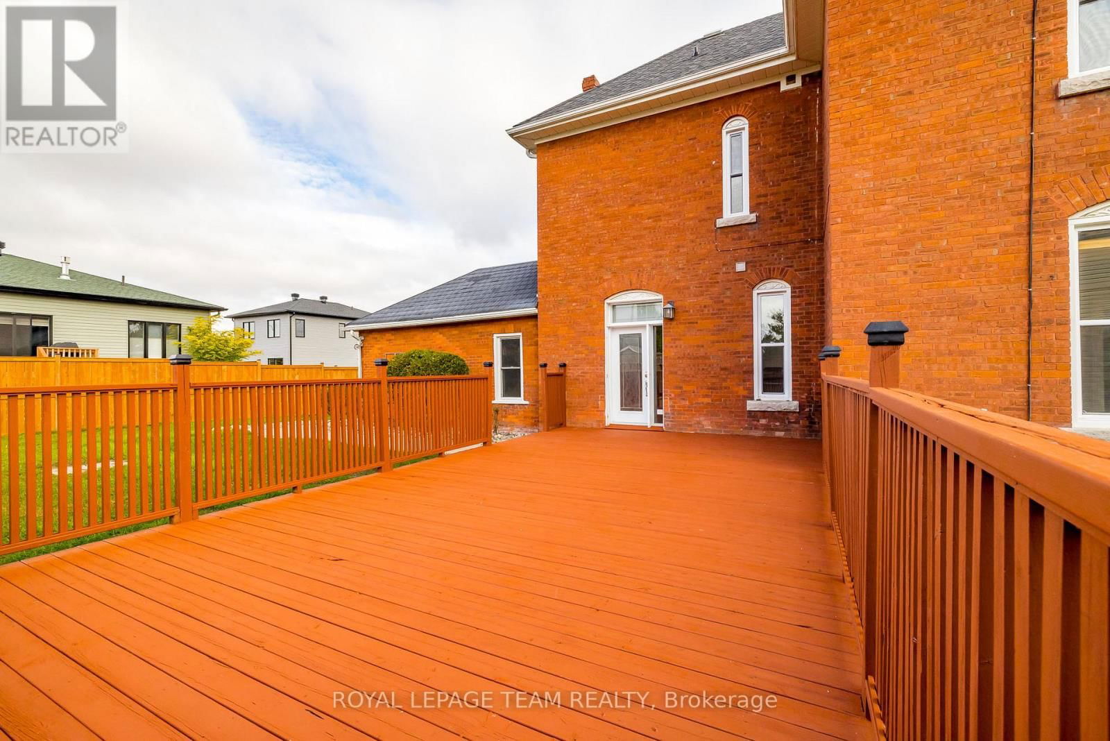 294 DUMBRILLE STREET Image 47