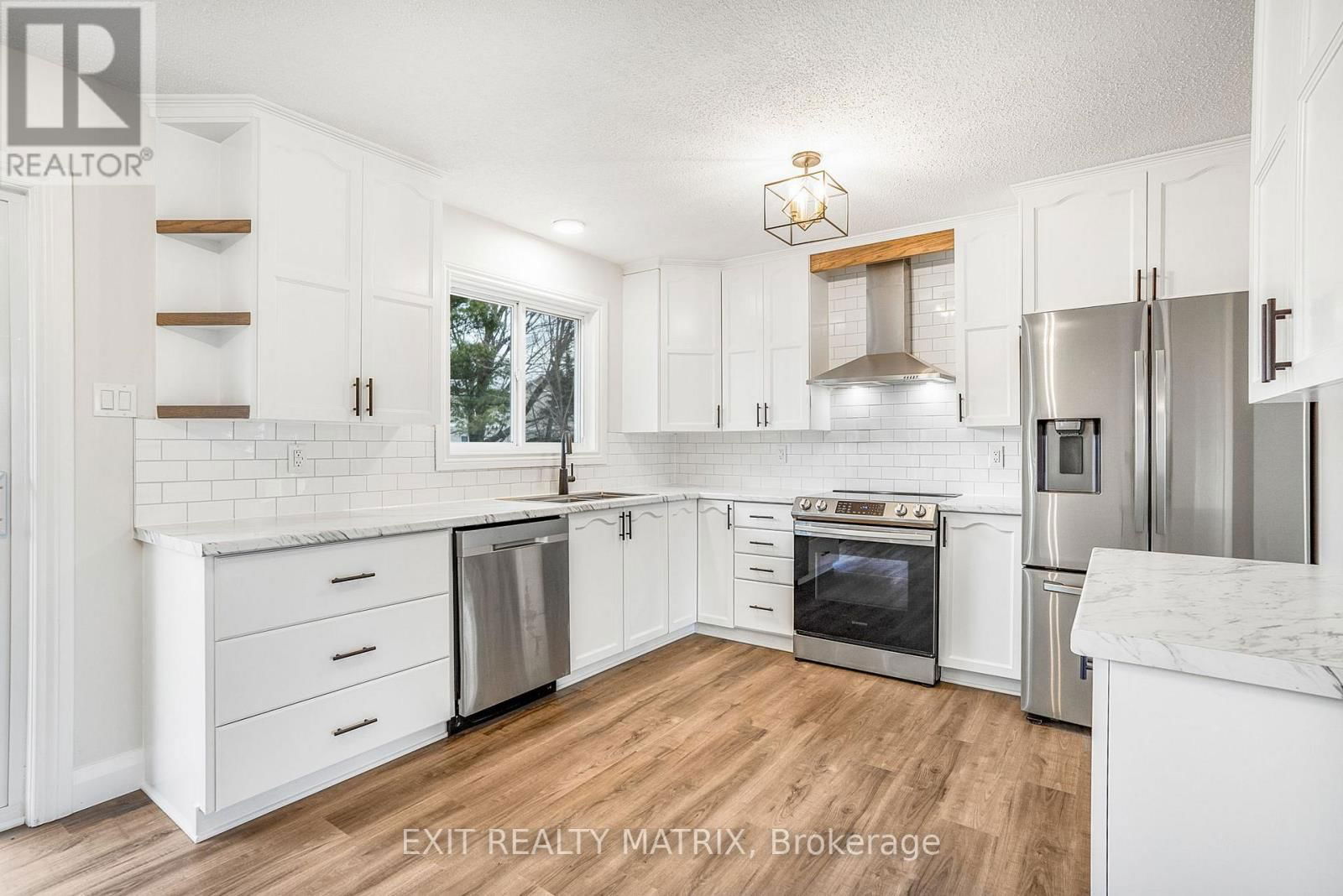 58 CASTLEBEAU STREET Image 10