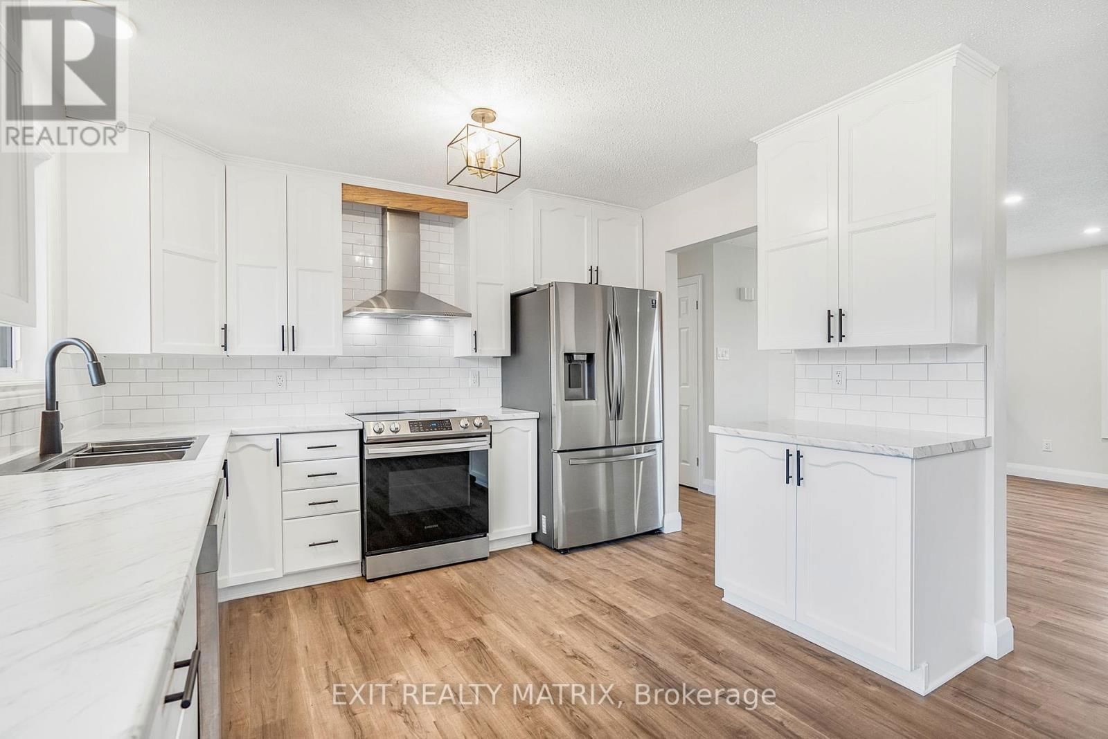 58 CASTLEBEAU STREET Image 11