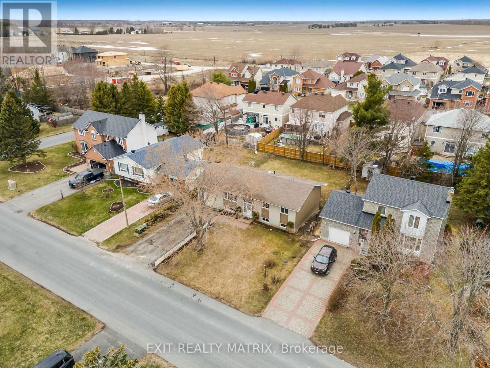 58 CASTLEBEAU STREET Image 32