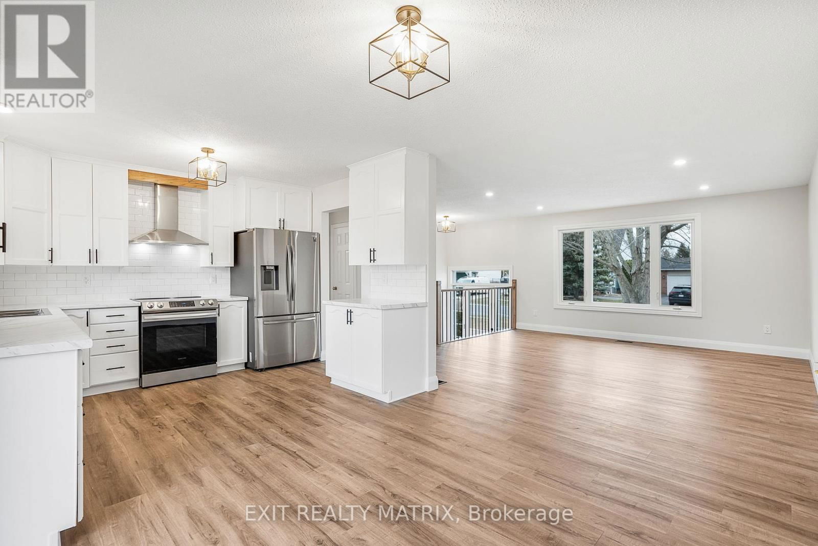 58 CASTLEBEAU STREET Image 9