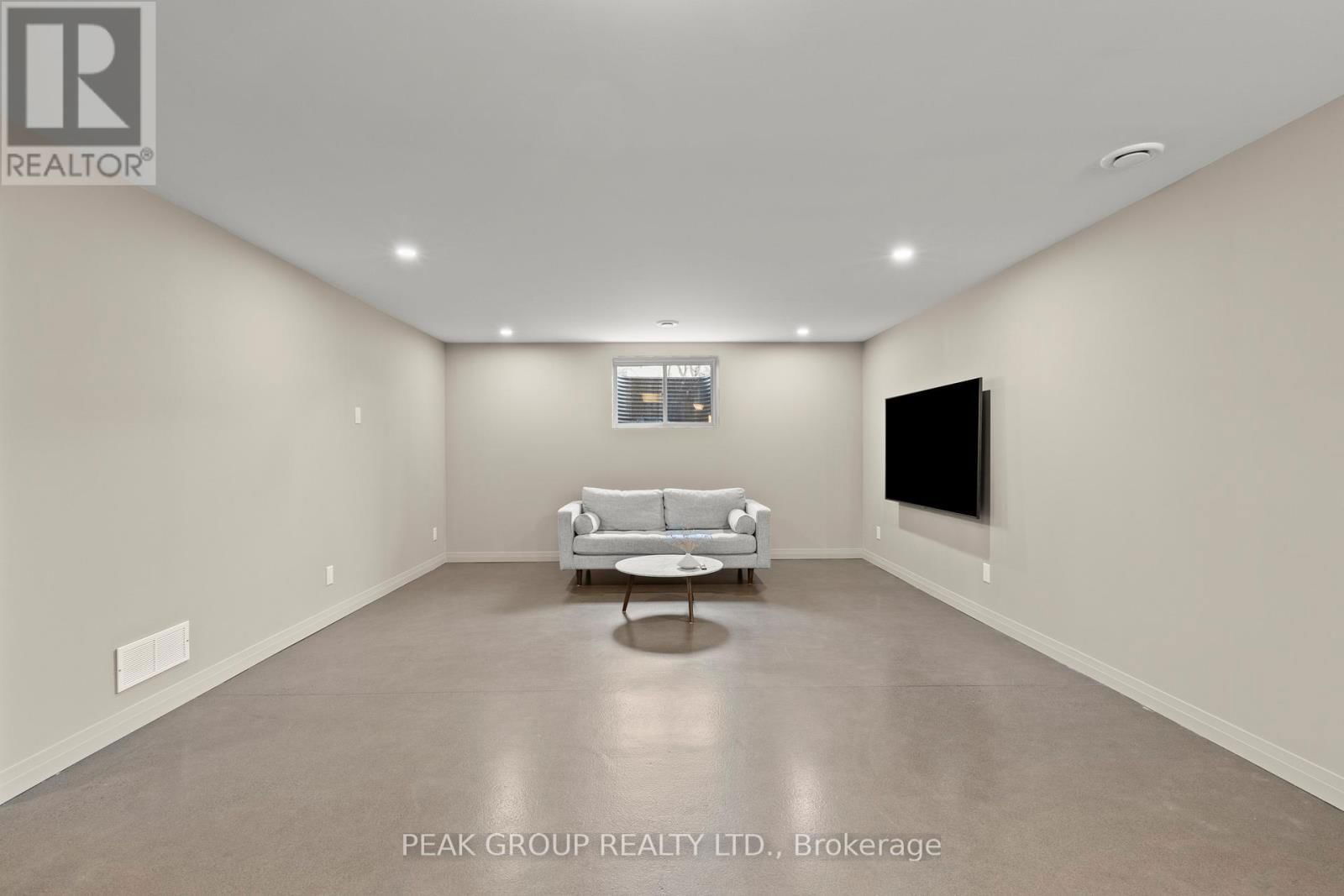 8 - 8974 WILLOUGHBY DRIVE Image 27