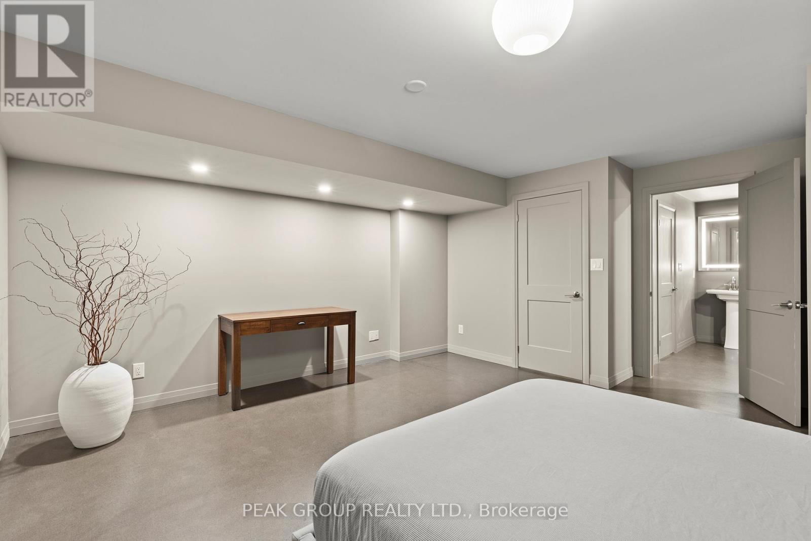 8 - 8974 WILLOUGHBY DRIVE Image 34