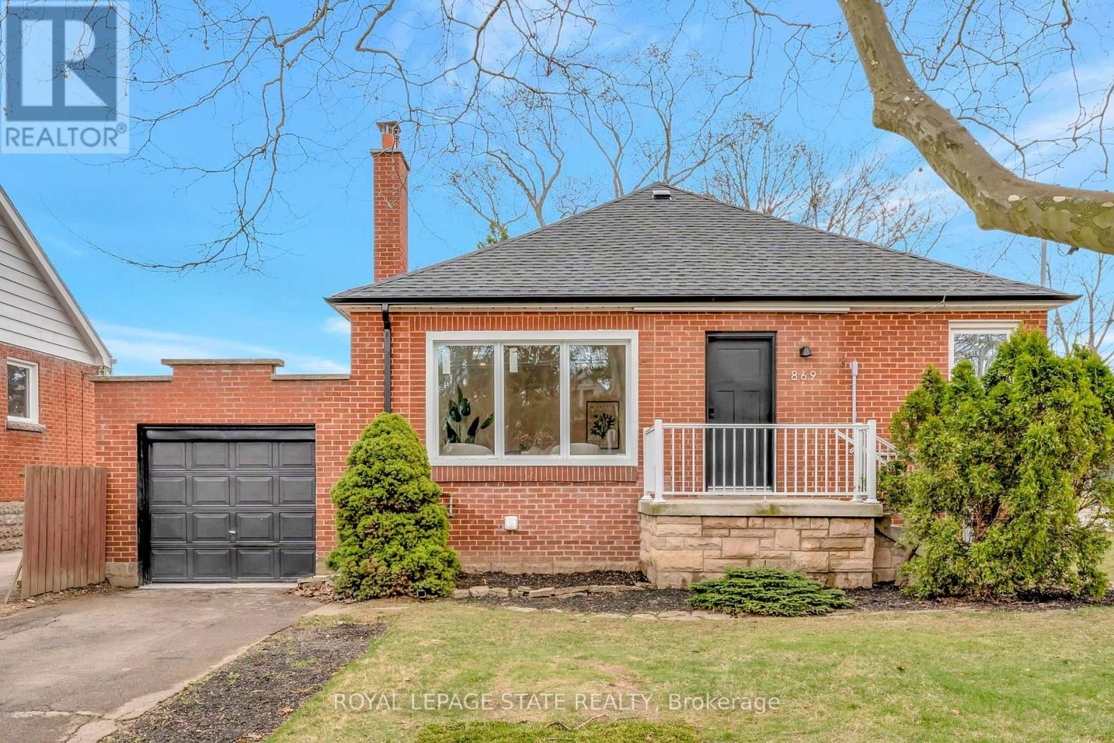 869 GARTH STREET Image 1