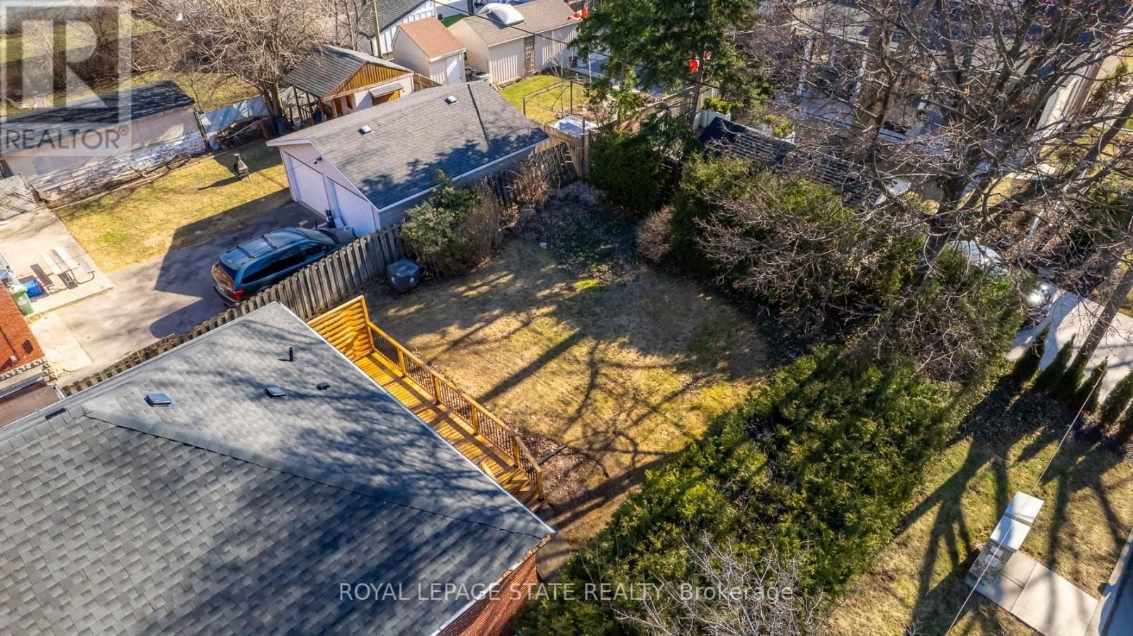 869 GARTH STREET Image 49