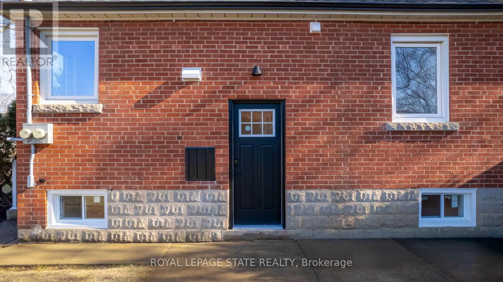 869 GARTH STREET Image 5