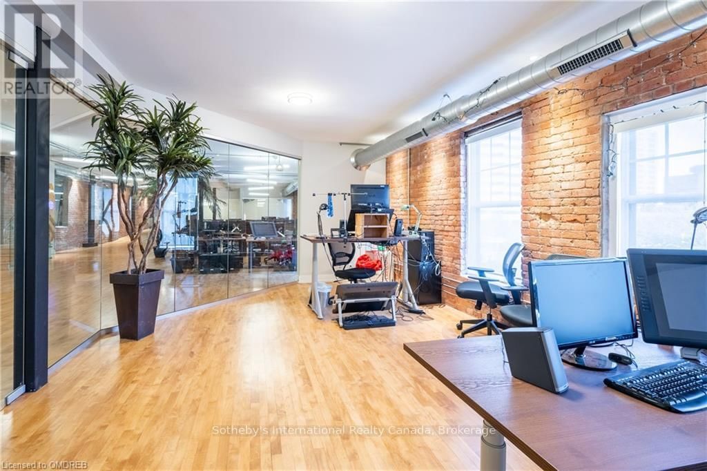 301 - 10 GEORGE STREET Image 8
