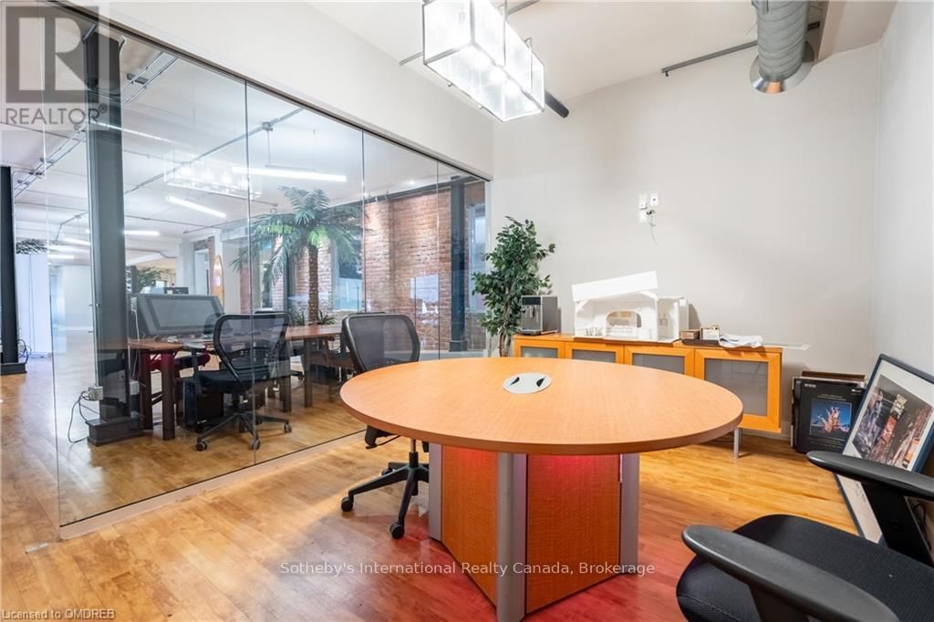 301 - 10 GEORGE STREET Image 9