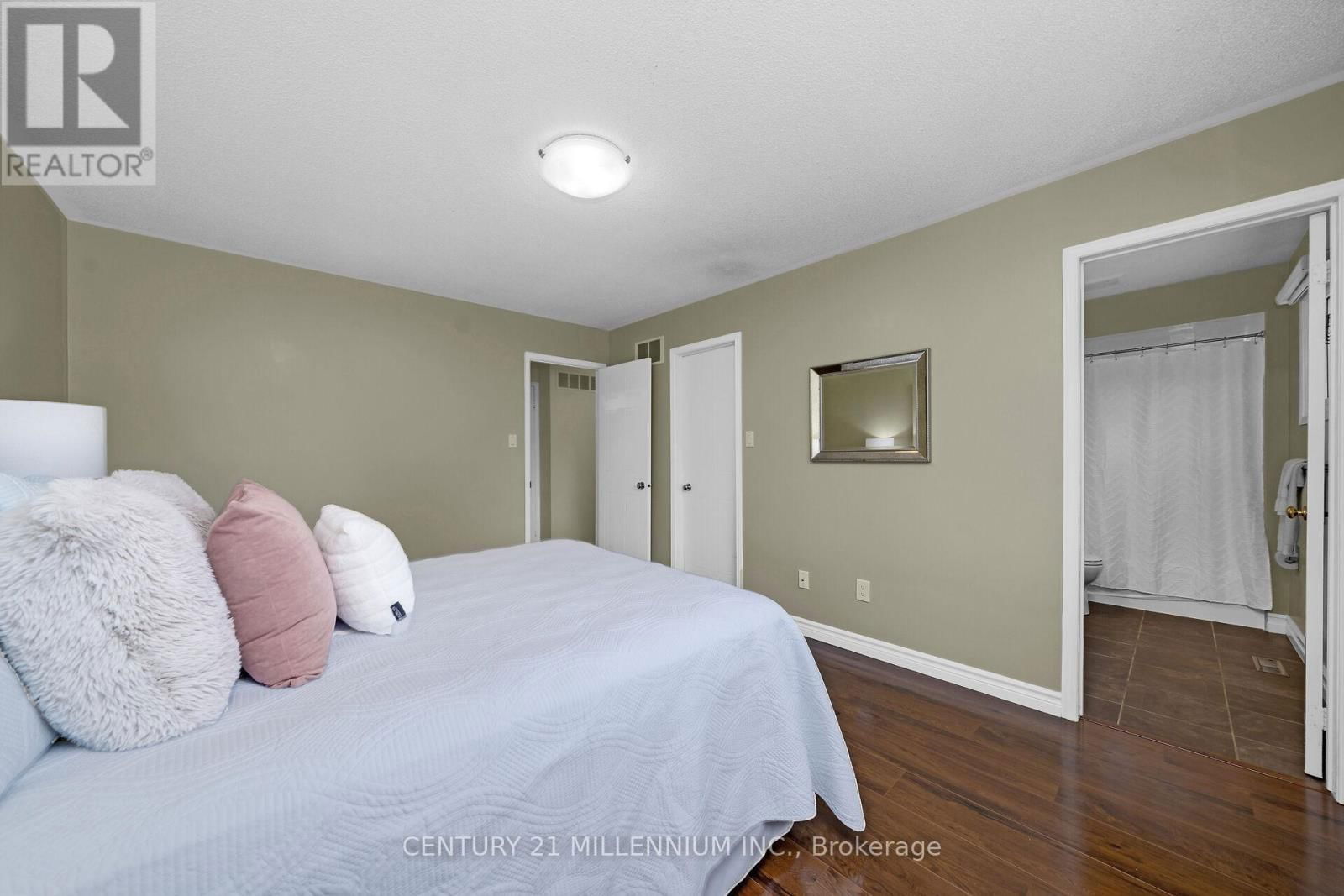 38 ERINLEA CRESCENT Image 21
