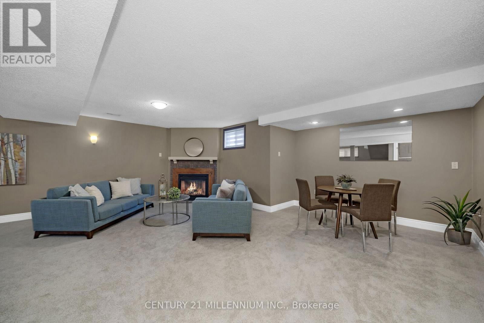 38 ERINLEA CRESCENT Image 26
