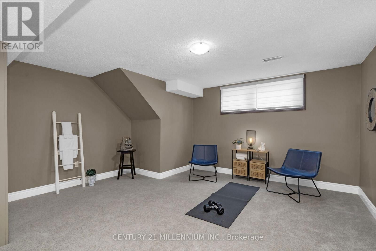 38 ERINLEA CRESCENT Image 29